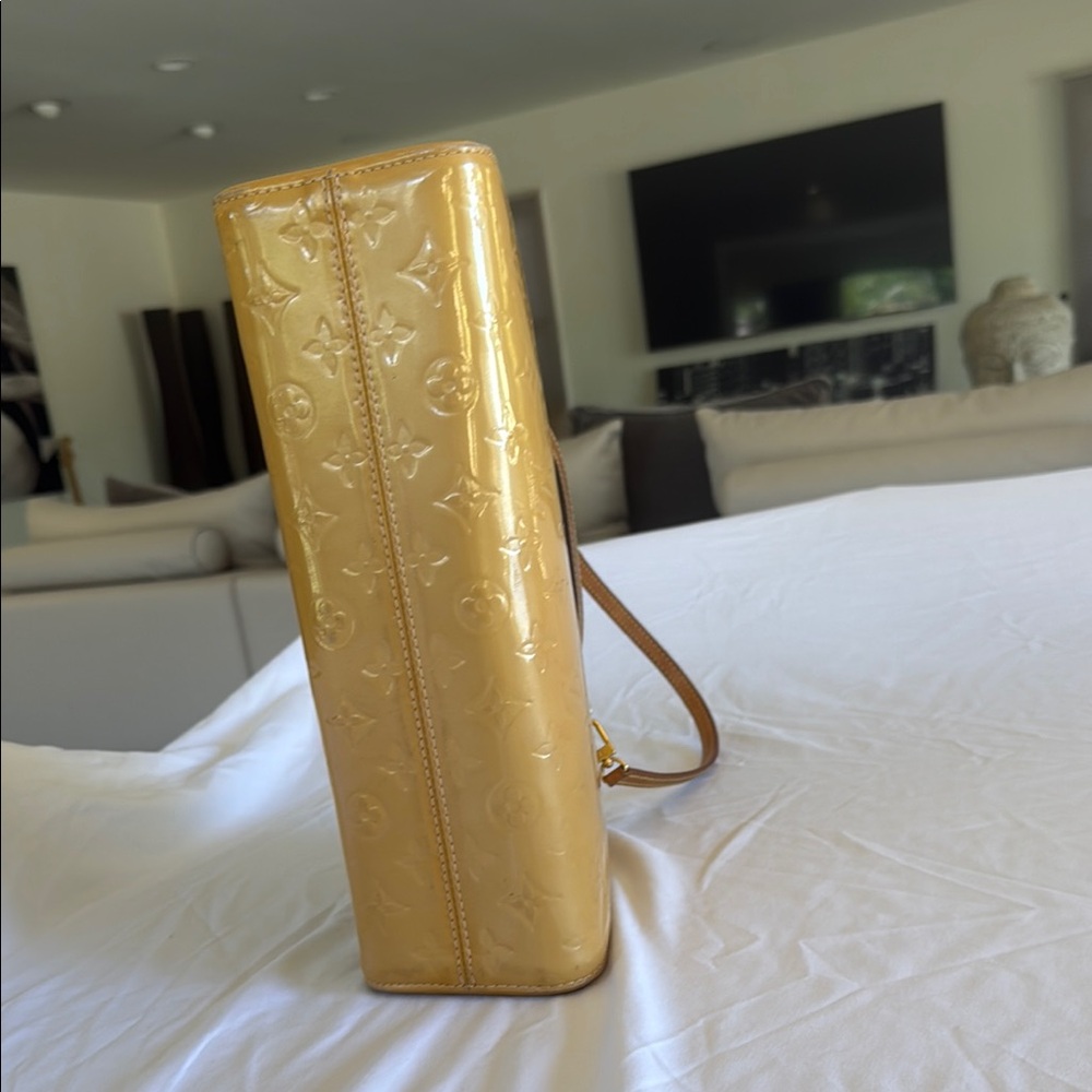 Louis Vuitton Gold Monogram Clutch - Picture 7 of 7